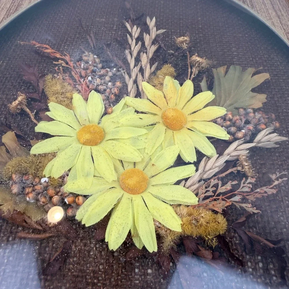 Vintage Kim Originals Mary Bentch 3D Dried Floral Shadow Box Gold Frame 8x10
